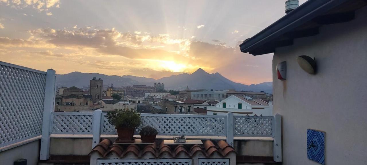 דירות La Terrazza Di פלרמו מראה חיצוני תמונה