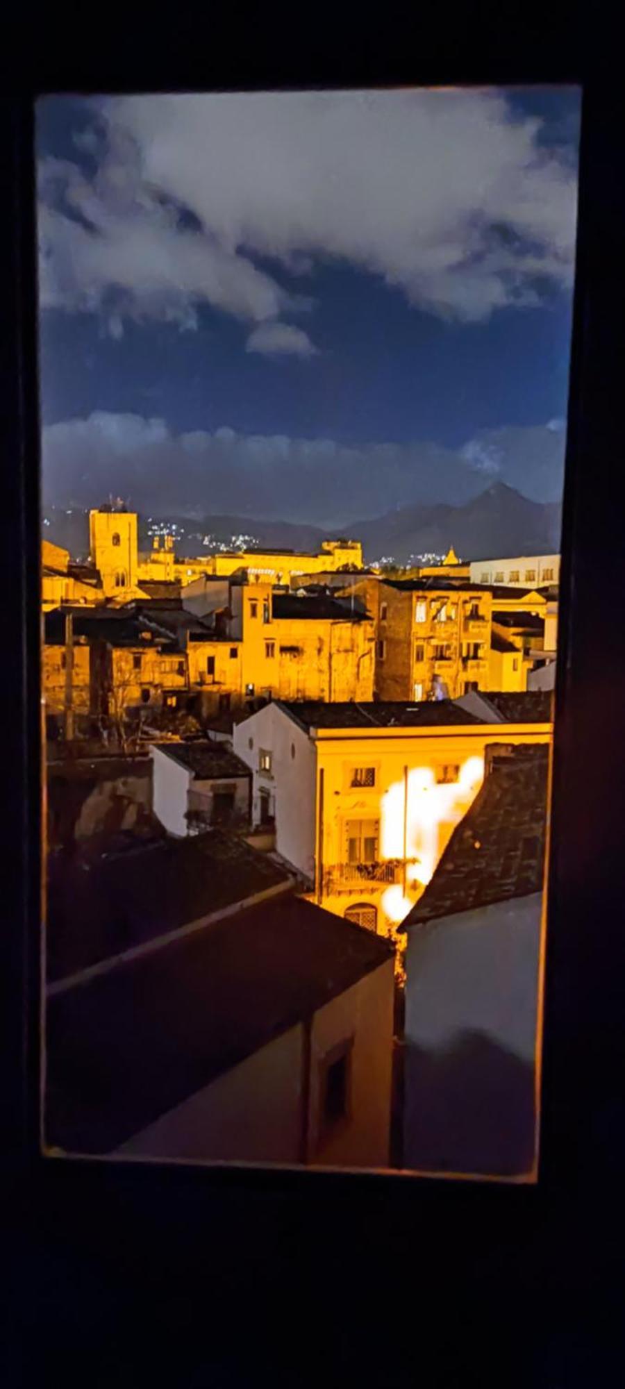 דירות La Terrazza Di פלרמו מראה חיצוני תמונה